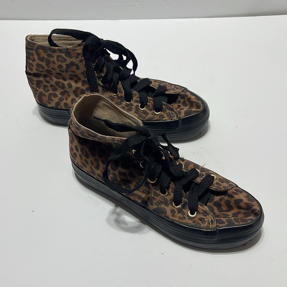 Sixtyseven - leopard with black trim high top sneakers - Size 36 US 5.5-6 - Picture 4 of 10